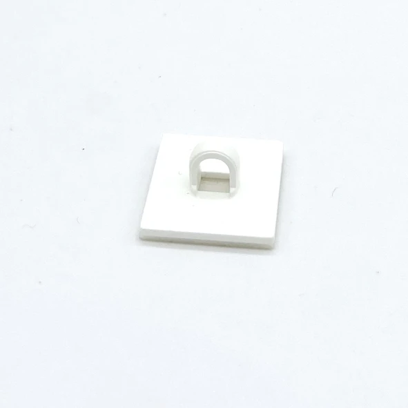 Selbstklebescheibe 20 mm x 20 mm, weiß, mit Öse