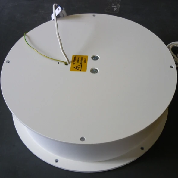 Drehbühne 10 kg Tragkraft Gehäuse: weiß pulverbeschichtet Drehteller: 124 mm ø Gehäusedurchmesser: 130 mm Gesamhöhe: 72 mm Drehzahl: 2,5 U/Min. (rechtsdrehend) Betriebsspannung: 220 – 240 V mit Schleifkontakt für Stromübertragung max. 4 Ampere (bis 900 Watt)
